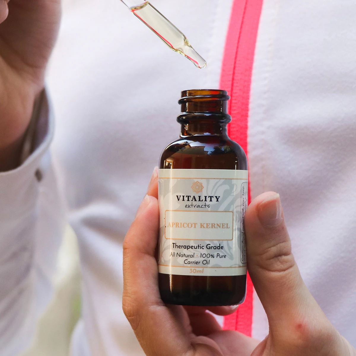 Apricot Kernel Oil - Image 3