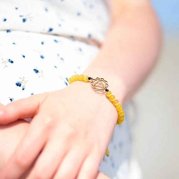 Solar Plexus Chakra Diffuser Bracelet - Image 7
