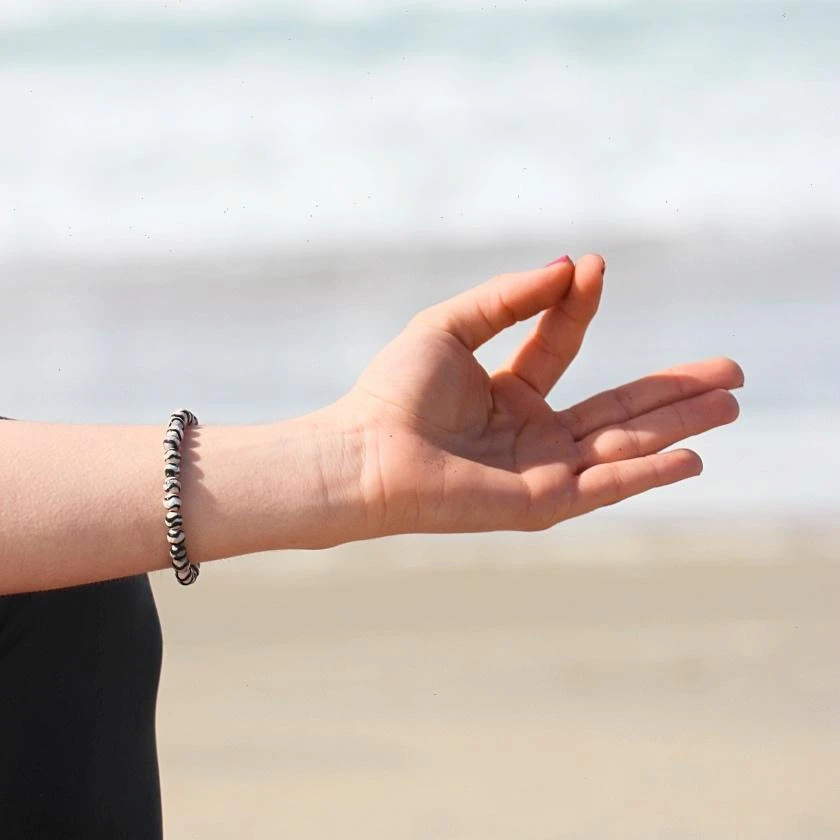 Zebra Striped Tibetan Agate (Black) - Image 7